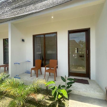 The Corner Homestay Kuta  ภายนอก รูปภาพ