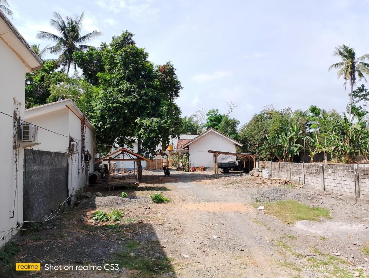 The Corner Homestay Kuta  ภายนอก รูปภาพ