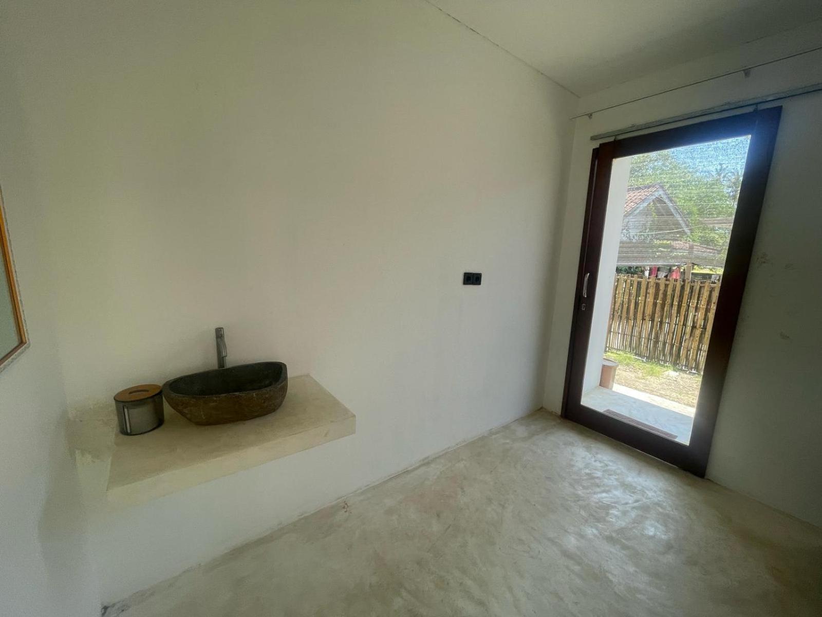 The Corner Homestay Kuta  ภายนอก รูปภาพ
