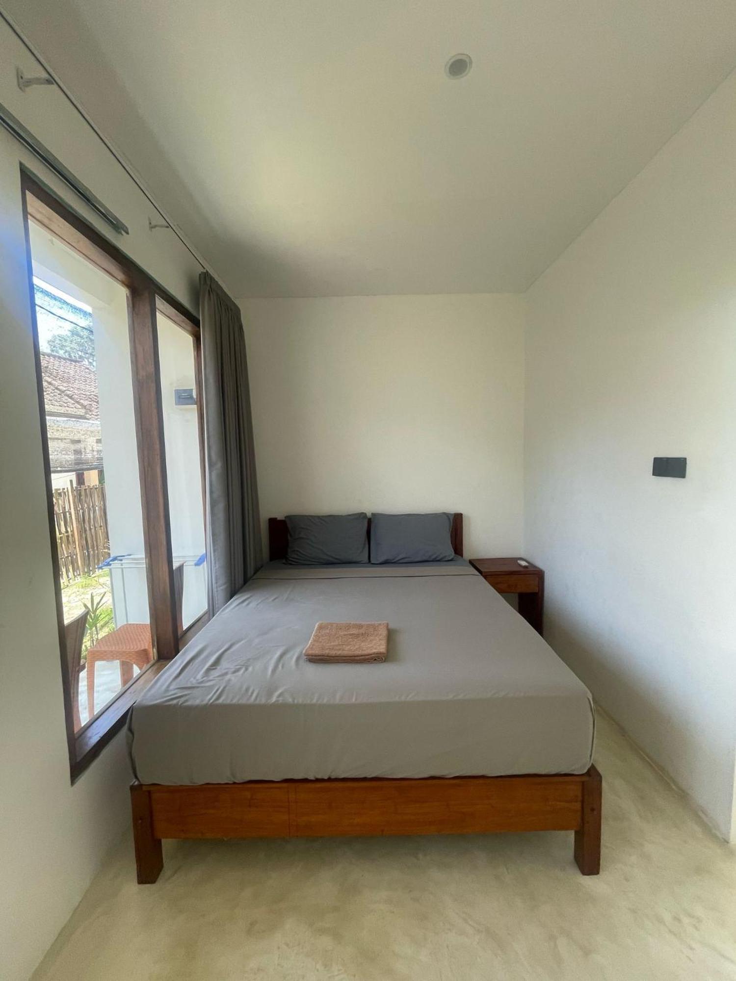 The Corner Homestay Kuta  ภายนอก รูปภาพ